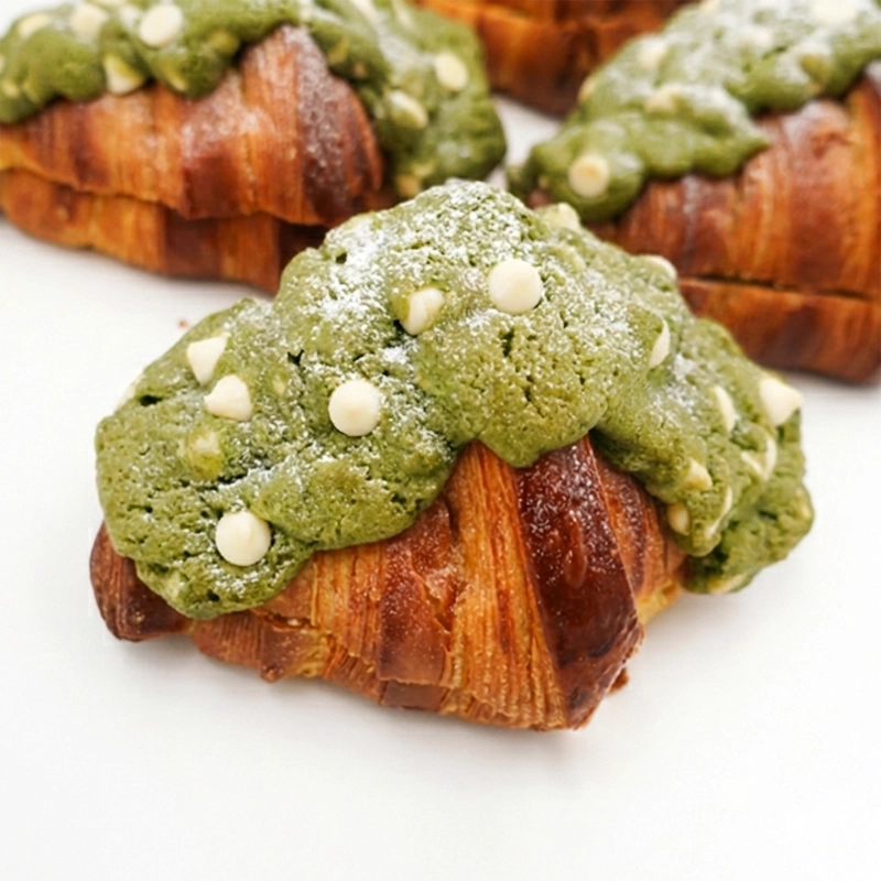 Matcha White Chocolate Crookie